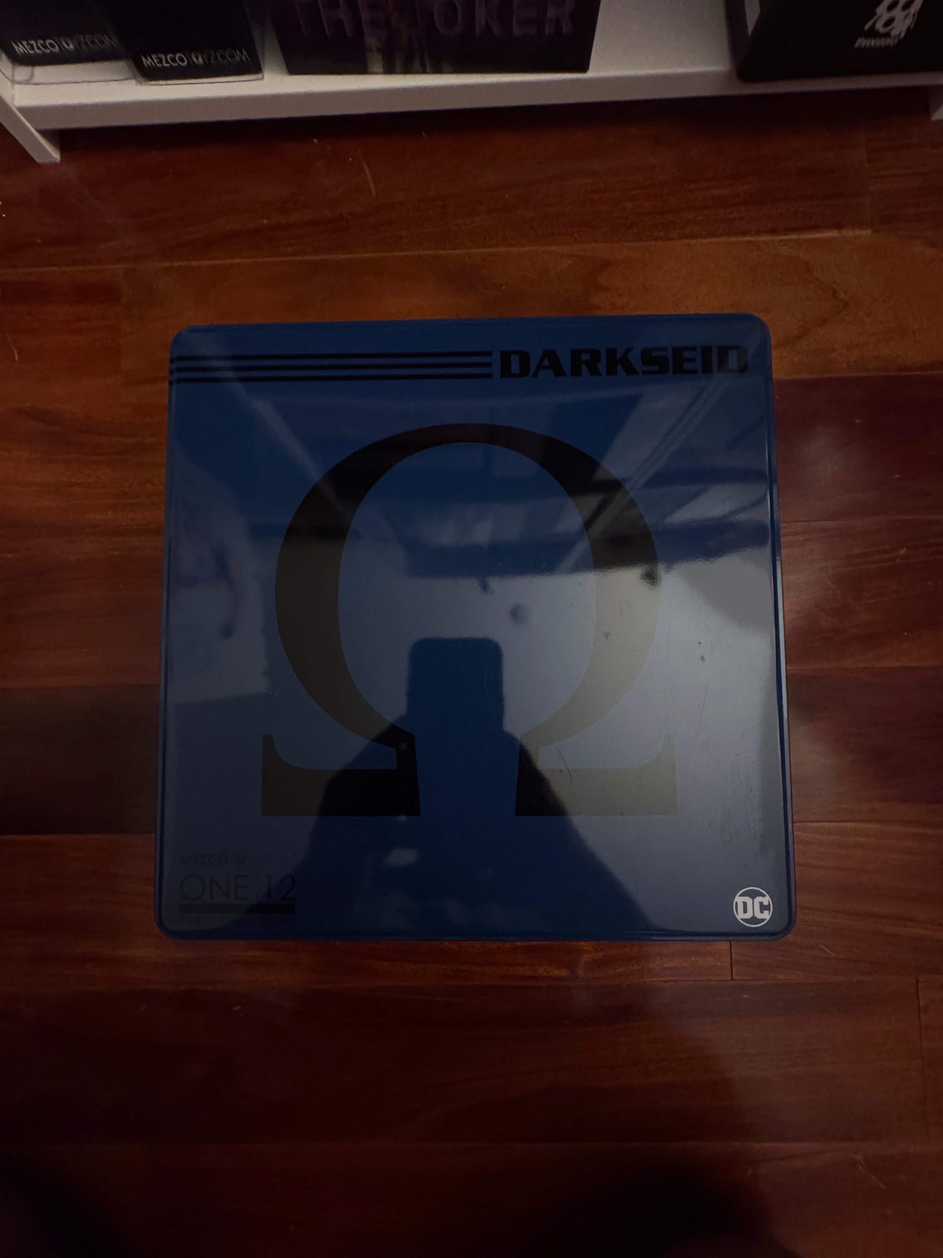 Mezco One:12 Collective – Darkseid (2018)