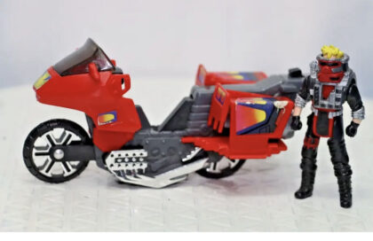 M.A.S.K. V.E.N.O.M. Vampire Touring Cycle/Turbo Jet w/Floyd Malloy & Buckshot Mask